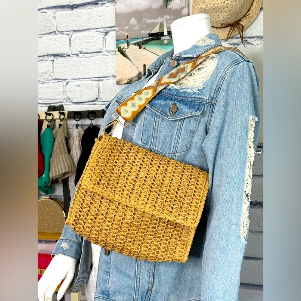 Woven Tan crossbody/purse with Aztec printed strap - Picture 9 of 12